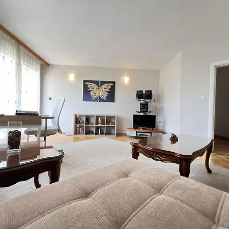Lugano Couples Quiet Apt W Free Street Parking Sofia Exterior photo